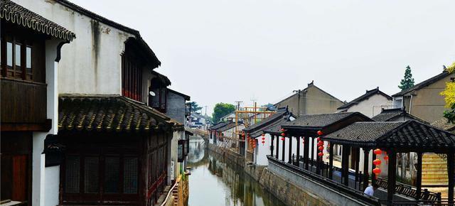 如果在社交群分享生活无人回应你会怎么做?- 红迪网平台
